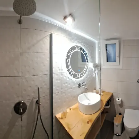 Kamakaris Rooms Adamantas  Buitenkant foto