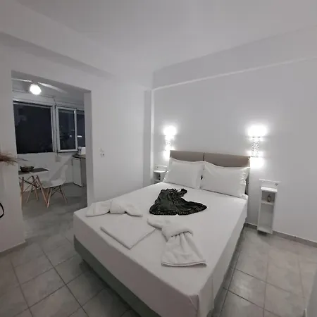 Kamakaris Rooms Adamantas  Buitenkant foto