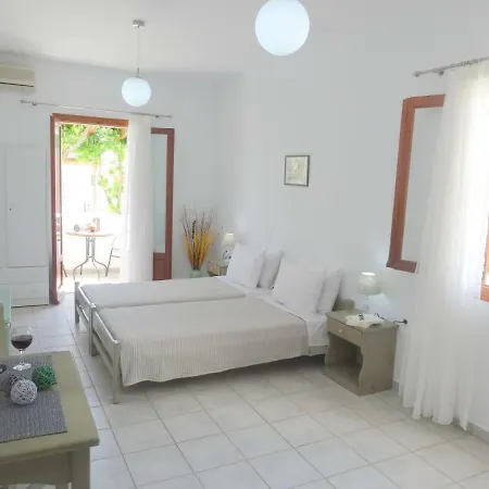 Kamakaris Rooms Adamantas  Buitenkant foto
