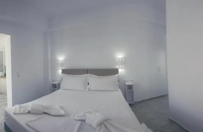 Kamakaris Rooms