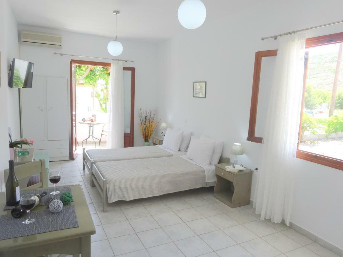 Apartment Kamakaris Adamantas (Milos)